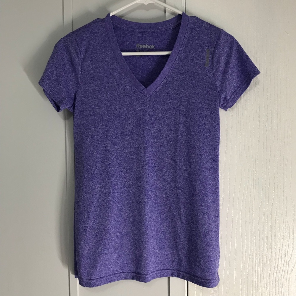 Athletic Reebok (XS) V-Neck Shirt